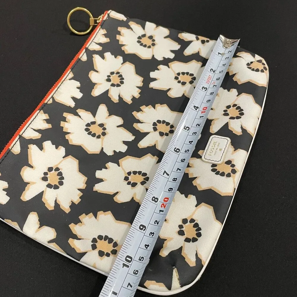 ~ Rare FOSSIL Bag Zip Clutch Daisy Floral Makeup Cosmetics Mod Pattern Pouch